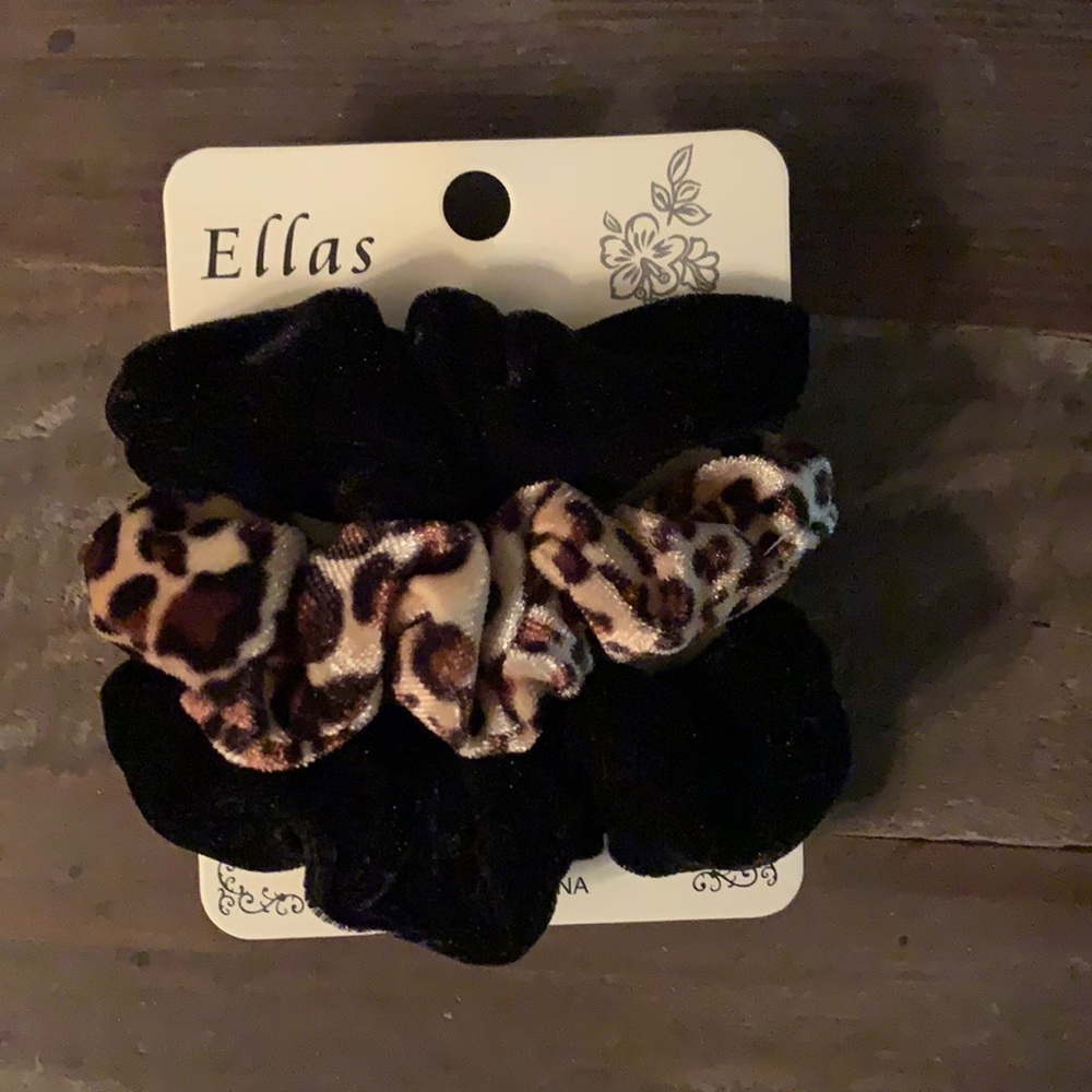 Ella Scrunchies